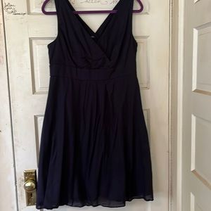 Sleeveless navy blue dress
